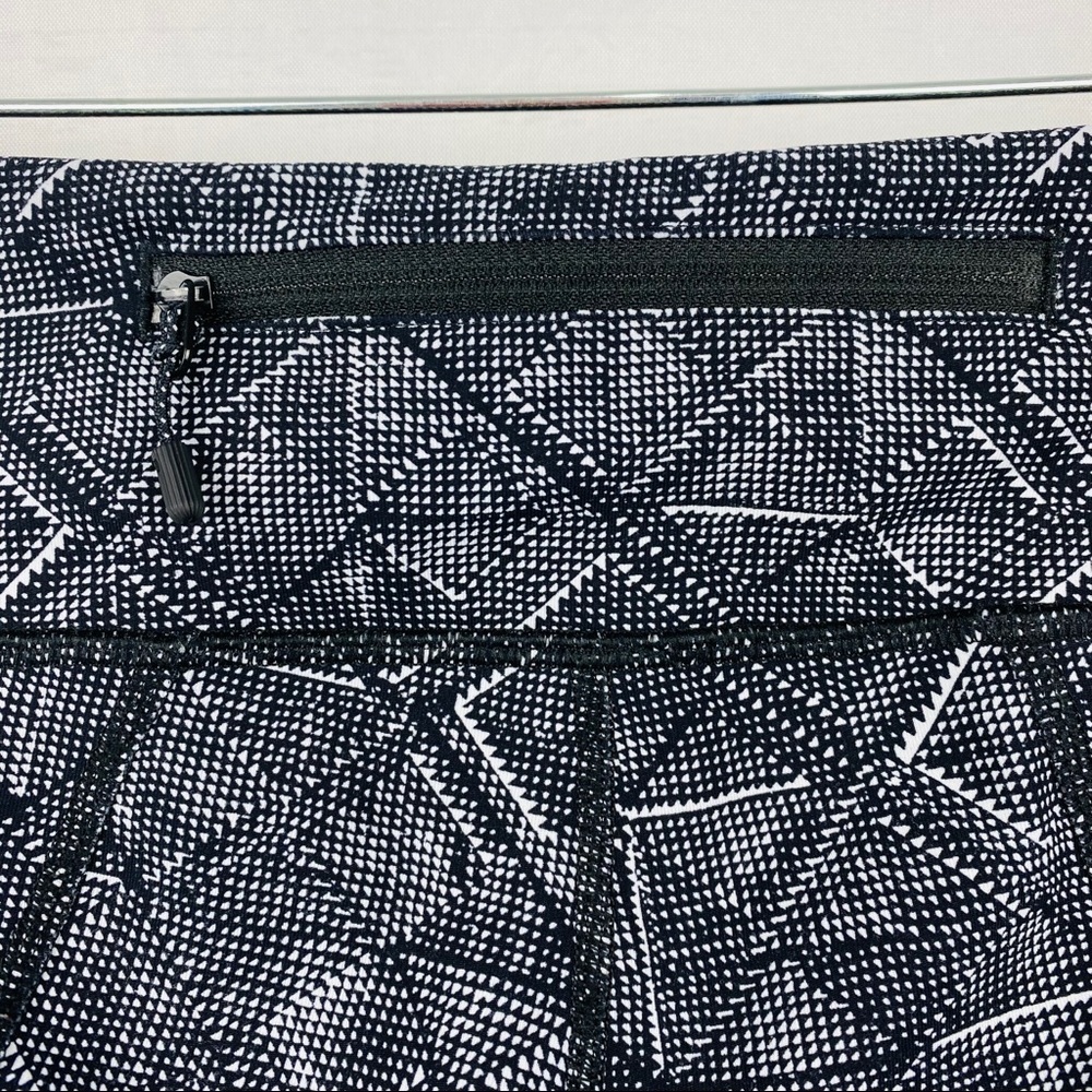 Lululemon| Crop Leggings - Picture 5 of 9